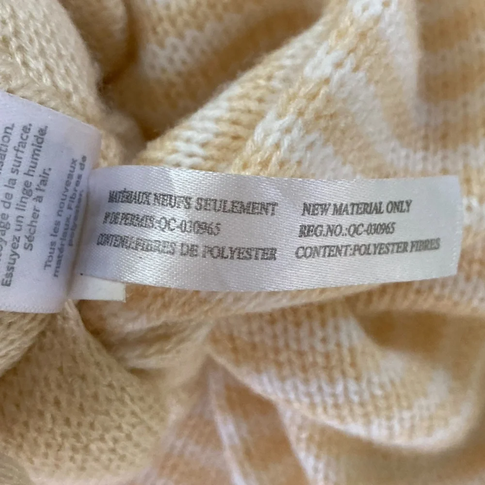 Carter’s Knit Puppy Dog 14” Lovey Blanket Yellow Beige White Stripes 2021‎ Knit